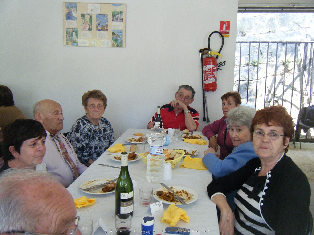 NIMES 2011 17 AVRIL LA FEDERATION DES RAPATRIES DE ST PRIEST A SANTA CRUZ    (50).jpg
